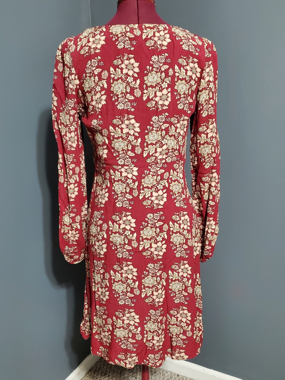 American Eagle Outfitters Red Floral Tie-Front Long Sleeve Midi Dress Size S - Picture 4 of 9